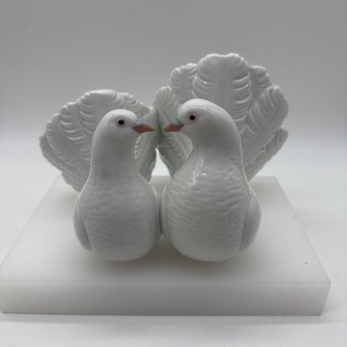 Lladro couple doves - lladro, doves"