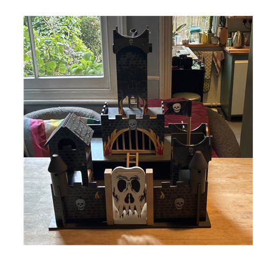 Wooden castle playset toy with - wooden,