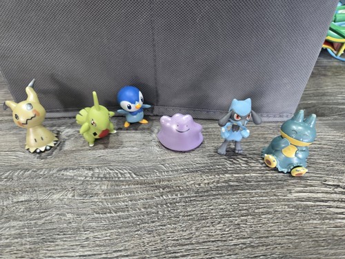 Pokemon figures bundle - figures,