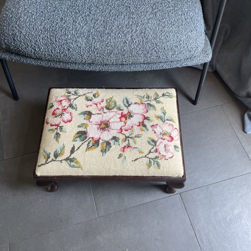 Vintage floral needlepoint - floral,