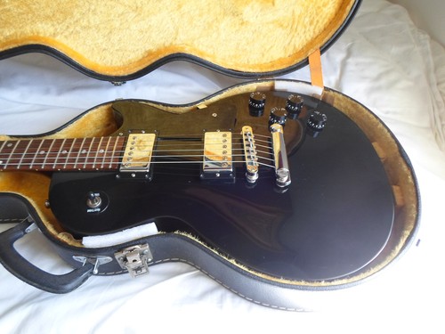 Gibson les paul studio ebony - paul,