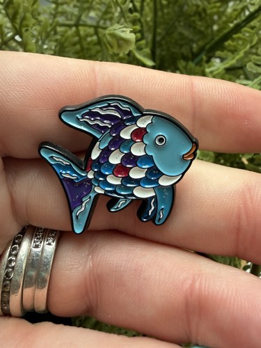 Rainbow fish enamel pin badge - fish,