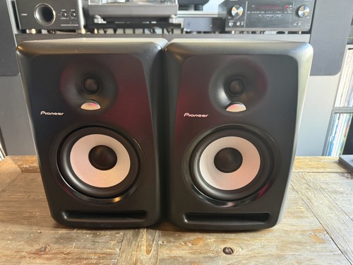 Pair pioneer active - of,