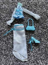 Mattel Winx Club Doll Clothes Bloom Original