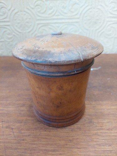 Antique wooden string - wooden,
