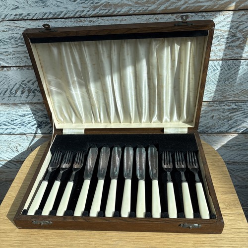 Antique epns fish knives - antique,