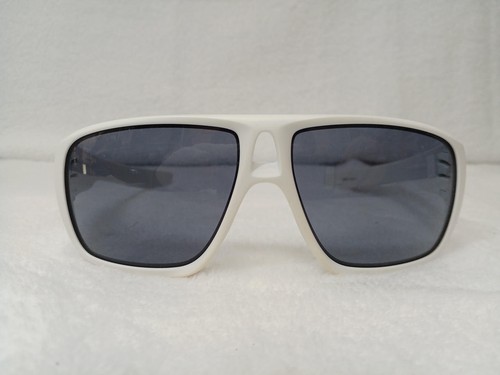 Oakley oo9090 sunglasses - oo9090-03,
