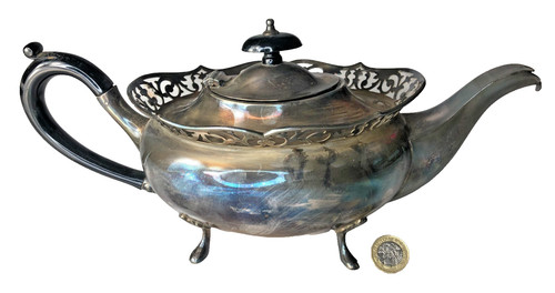 Silver plate kettle - silver, pot