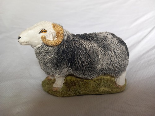 Stef models vintage herdwick - stef's,