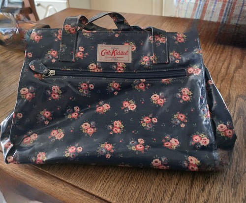 Cath kidston navy floral - 🌸,