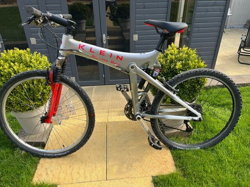 Klein mantra race - ,