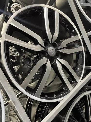 Black pol alloy wheels - 22"black,