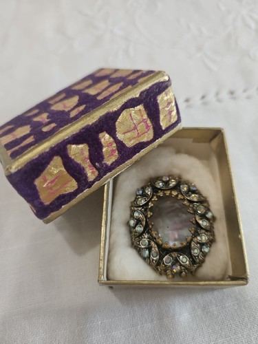 Vintage style brooch - vintage,