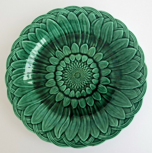 Wedgwood antique green - antique,