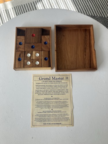 Vintage grand master puzzle - grand,