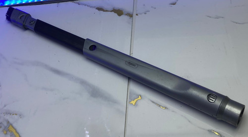 Dyson extendable crevice tool