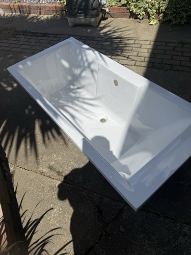 Bath tub white 1500mmx700mm - tub,