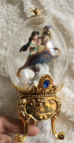 Franklin mint disney aladdin - mint,