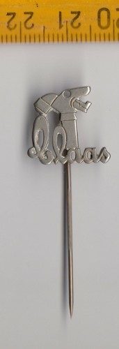 Vintage claas tractor pin - claas,