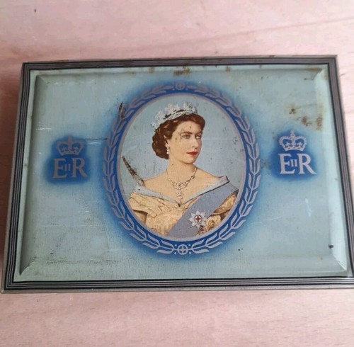 Queen elizabeth capstan - queen,