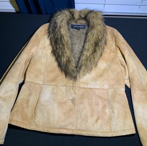 Weatherproof beige faux fur - beige,