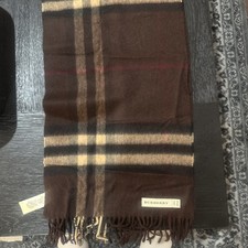 BURBERRY 100% CASHMERE LARGE