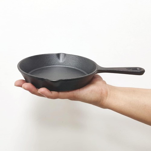 Inch cast iron - iron, skillet