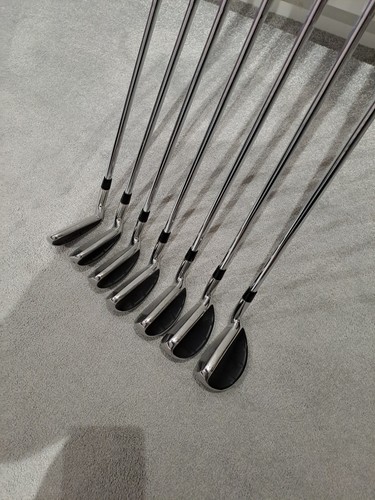 Cleveland irons left 4 - , 4-pw