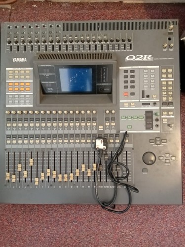 Yamaha o2r legendary digital - legendary,