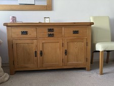 SOLID OAK SIDEBOARD MINT