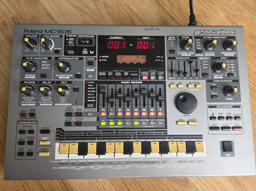 Roland 505 groovebox - roland,