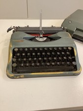HERMES BABY TYPEWRITER. PICA