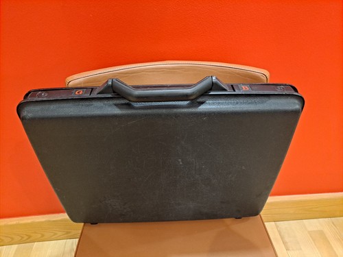 Samsonite vintage hard shell - samsonite,