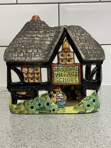 Derek fowler pottery mrs owl - mrs, owl's