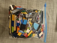 Lego - 1kg bag of assorted Lego City pieces