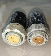 2 FEMALE 2 PIN SOCAPEX BF 22 B 94 44 CONNECTORS 