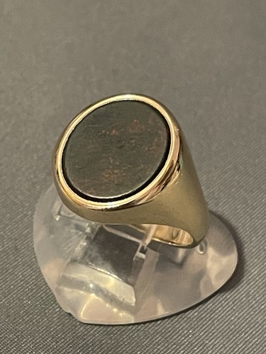 9ct bloodstone signet ring - 9ct,