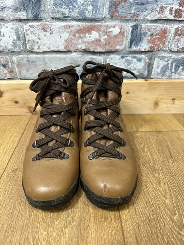 Vintage daisy roots walking - vintage-daisy, walking/