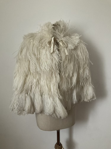 1920s ostrich feather shawl - 1920s,
