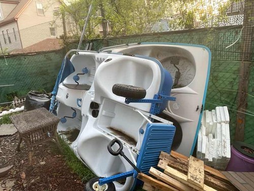 Sun dolphin pedal boat - dolphin,