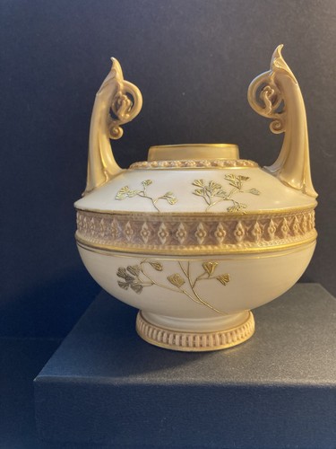 Antique royal worcester urn - worcester,