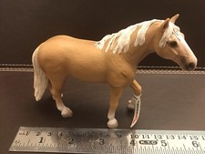 Schleich Palamino Stallion, With Tag 13618, Retired 2006, Pristine.