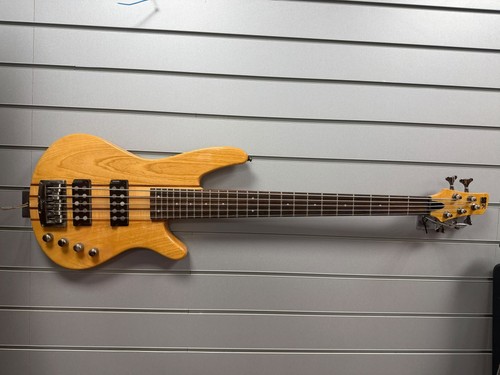Sdgr soundgear ibanez bass - by,