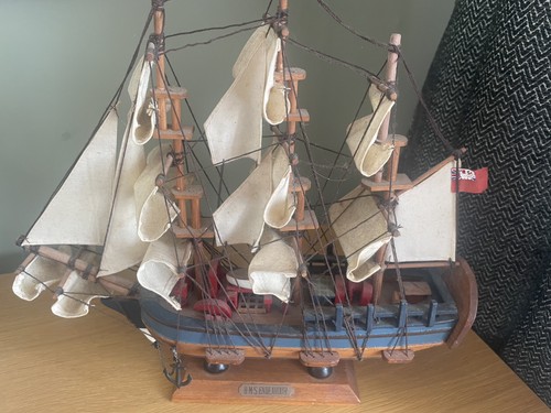 Vintage hms endeavour wooden - vintage,