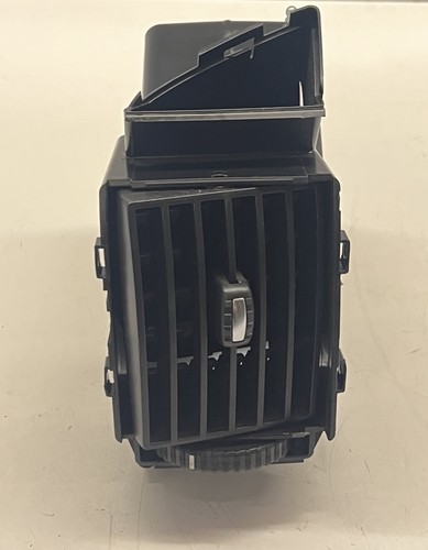 Air vent middle right side - vent,