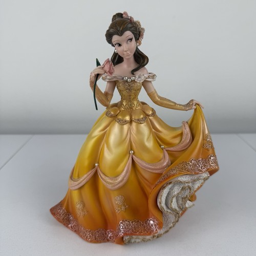 Disney showcase haute - haute, couture