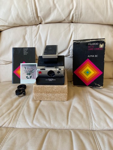 Polaroid black alpha - polaroid, sx-70