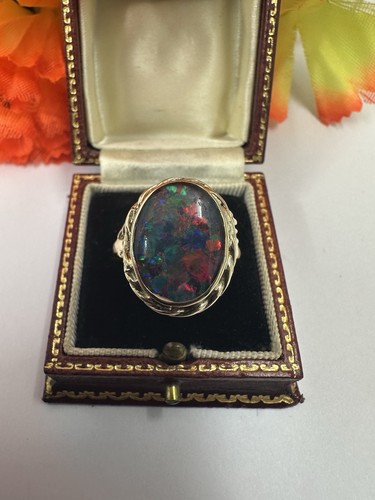 9ct black opal triplet yellow - black,