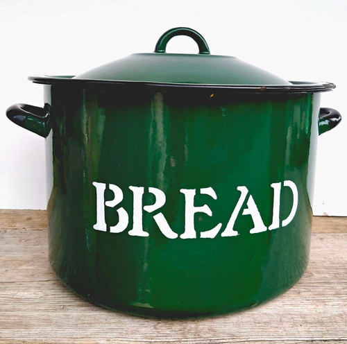 Vintage green enamel bread - green,