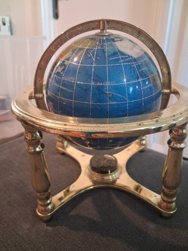 Dark blue gemstone - blue, globe